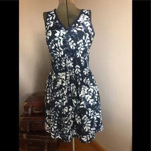 Sporty flowered sun dress